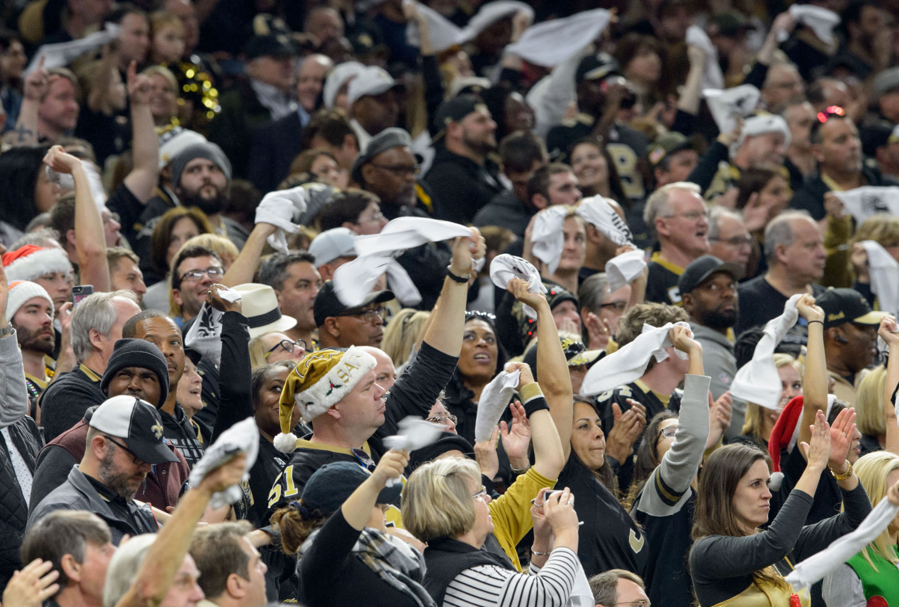 NO.saintsfalcons.122517.030.JPG